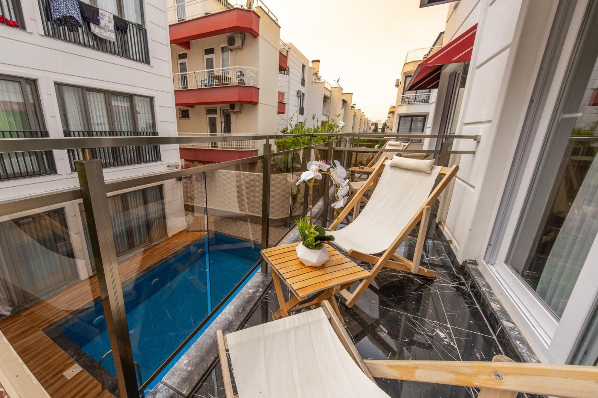 Mrt Suites Lara Antalya Zewnętrze zdjęcie
