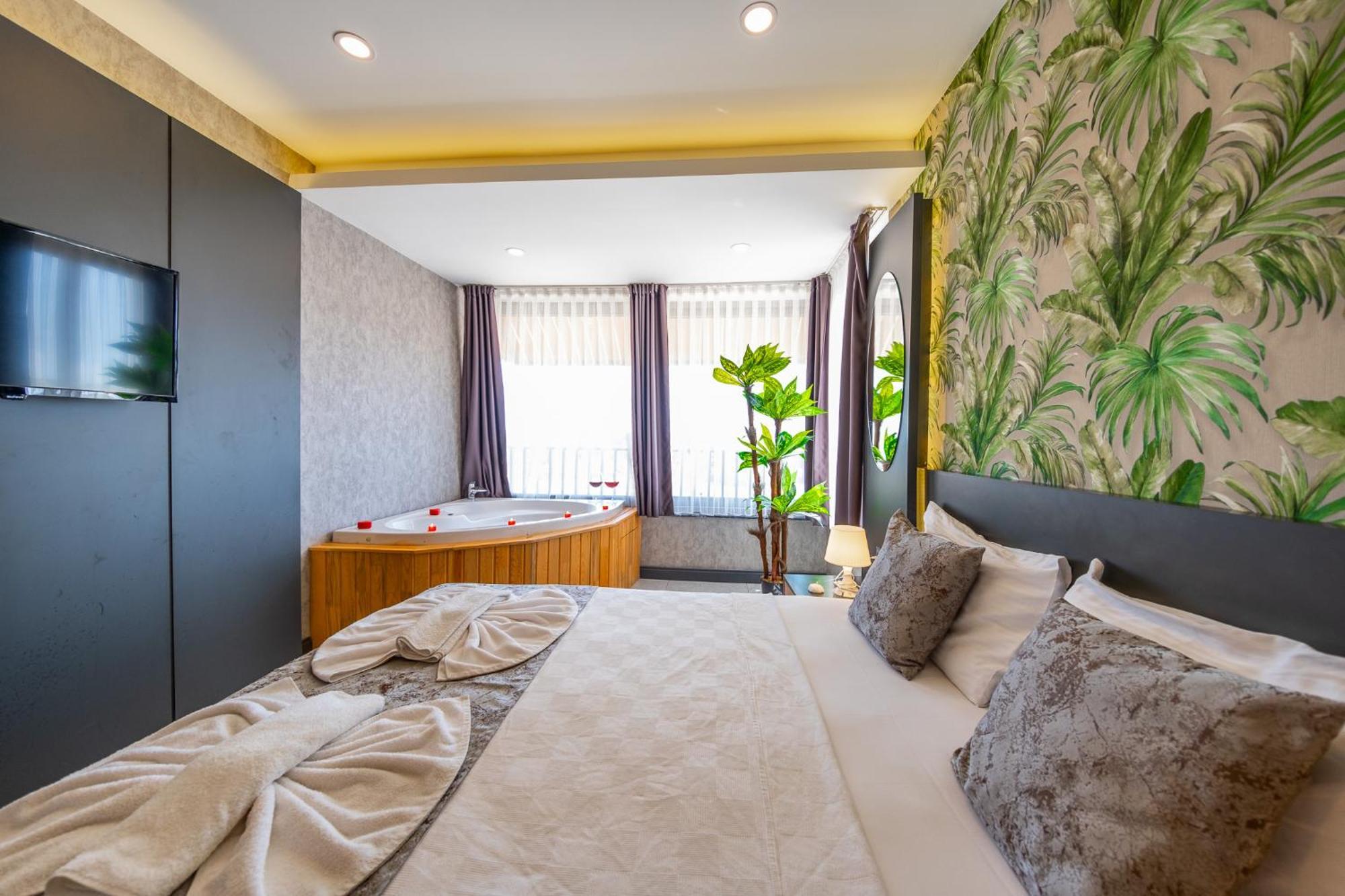 Mrt Suites Lara Antalya Zewnętrze zdjęcie