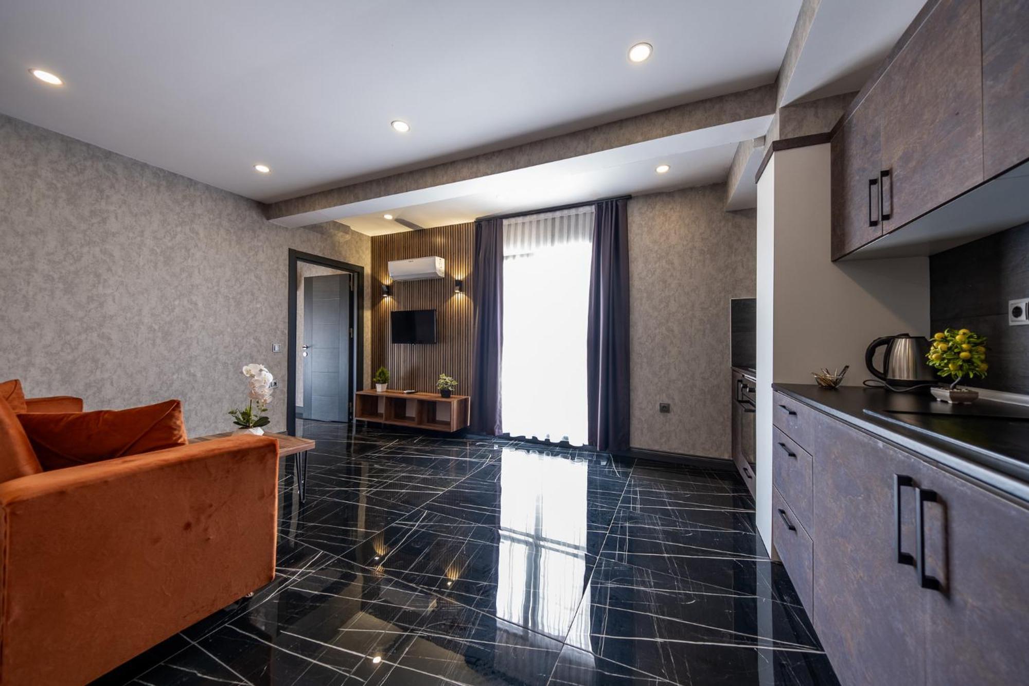 Mrt Suites Lara Antalya Zewnętrze zdjęcie