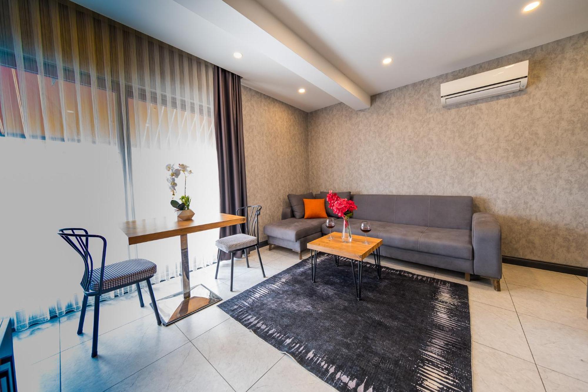 Mrt Suites Lara Antalya Zewnętrze zdjęcie
