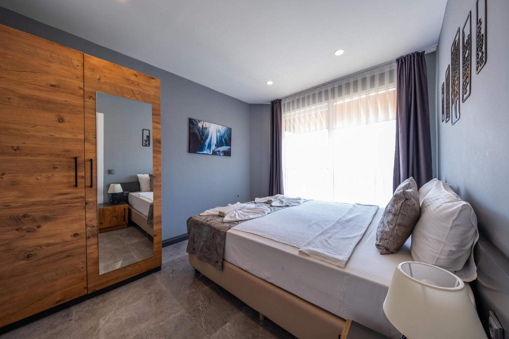Mrt Suites Lara Antalya Zewnętrze zdjęcie